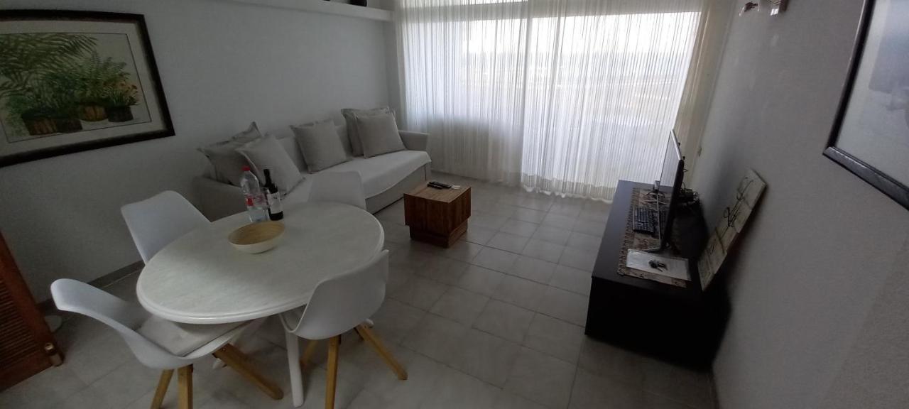 Apartamento En El Medano - Estrella Del Mar Apartment Granadilla De Abona Bagian luar foto